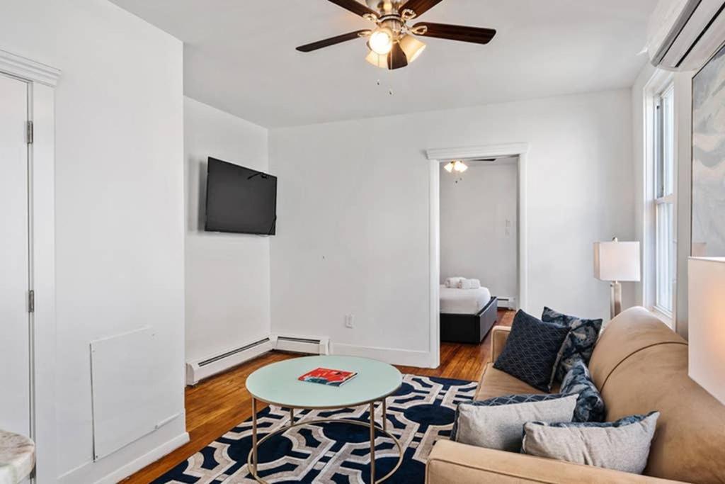 Beach House Style 1Br Parking Near Beach 벤트너시티 외부 사진